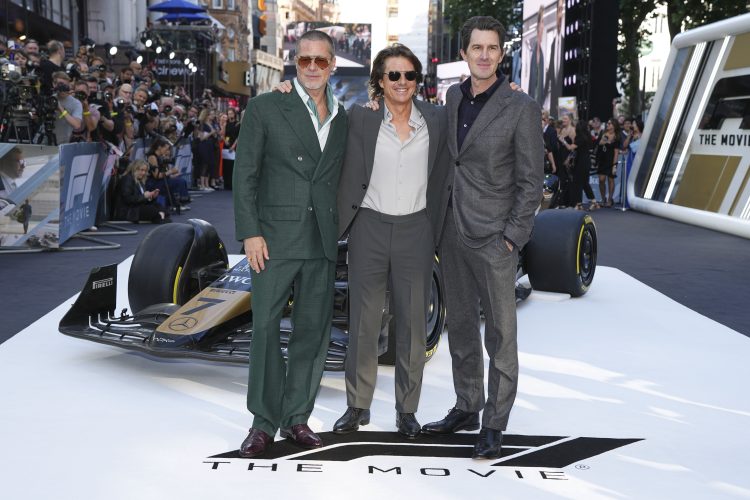 湯姆克魯斯驚喜現身《F1電影》首映!導演透露:曾想找阿湯哥和布萊德彼特一起演出《賽道狂人》