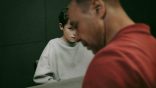 【劇評】Netflix《混沌少年時》：一鏡到底、高壓爆表、殘酷青春期兇案⋯近年最好的驚悚神作
