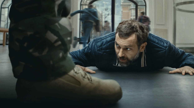 【影評】Netflix《I人質危機》:既不娛樂也不深刻,請將你的時間留給《臥底》或《熱天午後》首圖 【影評】Netflix《I人質危機》:既不娛樂也不深刻,請將你的時間留給《臥底》或《熱天午後》首圖